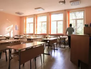 COVID-19 във Варна: Затвориха ОУ "Васил Левски" за дезинфекция