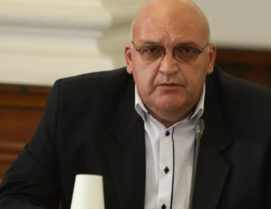 Д-р Брънзалов: Най-големият проблем е липсата на алгоритъм за диагностициране на COVID-19