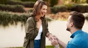 Зодиите, които ще се сгодят през март