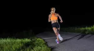 "Светулки рън" - бягайте в помощ на хората със зрителни увреждания