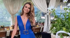 Ивайла Бакалова пусна сладки кадри с бебето си от морето