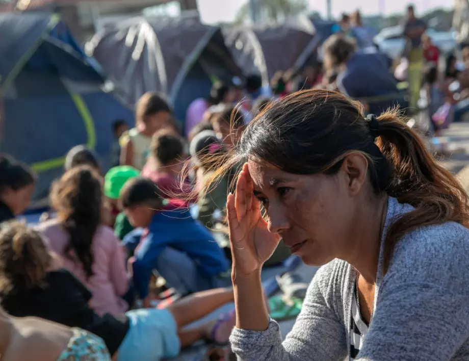 Хиляди мигранти протестират в Мексико (ВИДЕО)