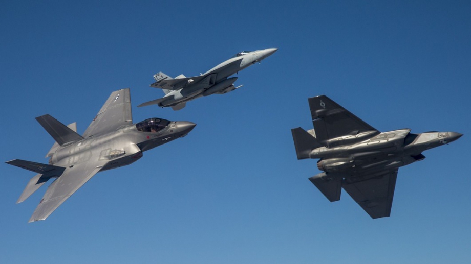 САЩ смятат да продадат 40 изтребители F/A-18EF Super Hornet и