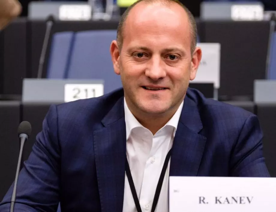 Радан Кънев: Всеки ден губим 400 българи повече от средното за предходни години