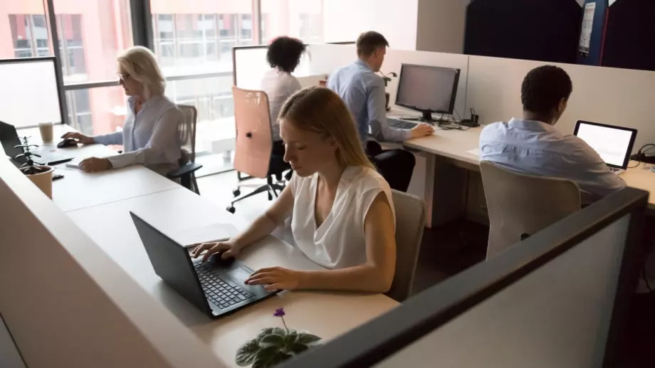 Бизнесът иска по-лесно да съкращава служители