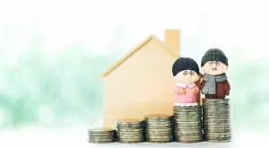 Подготвят два варианта за вдигане на пенсиите