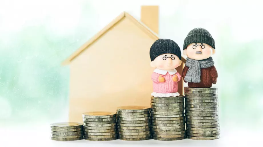 Три добавки към пенсиите през февруари