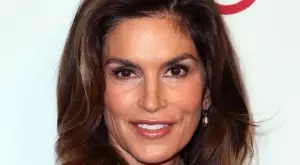 За жени над 40: Как да изглеждате по-млади