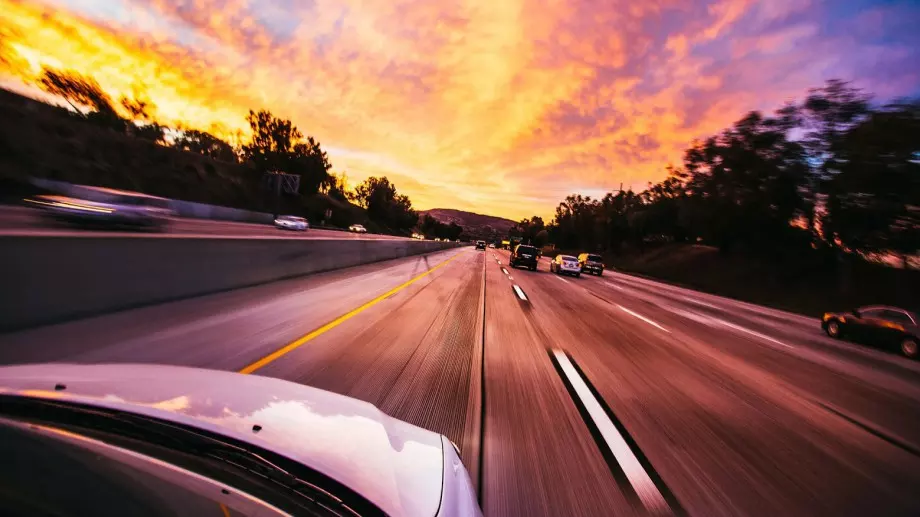 Всеки върви по собствения си път. Ако вървите с удоволствие, значи това е вашият път  