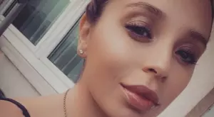 Ето кого гушка Мика Стоичкова (СНИМКИ)