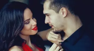 Зодиите, които се влюбват в парите, а не в човека