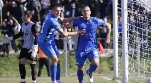 {{ otherArticle[0].article.title }}