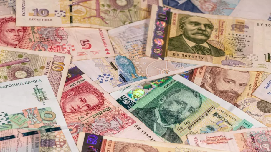 Близо 1300 лв. за работник по схемата 60/40