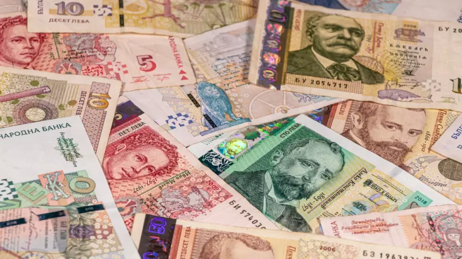 Данъчните с рекордни постъпления въпреки пандемията