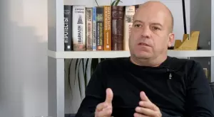 Иво Сиромахов: Майкини са на морето, моля ти се