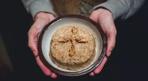 Утре е Голяма Задушница. Ето какво се прави на този ден!