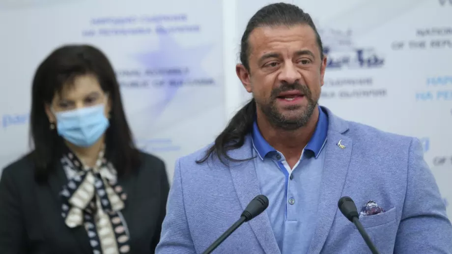 Повече пари от държавата за служителите на затворени бизнеси - за това заговори Алибегов