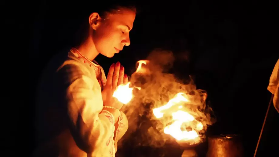 Десислава Жекова: Нестинарството само си избира човека, който да го изпълнява