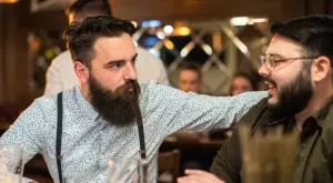 Виц на деня: Двама мъже си говорят