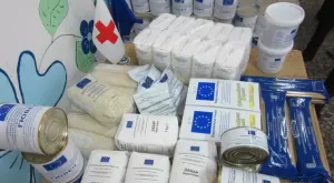 Повече пакети с храна за най-бедните