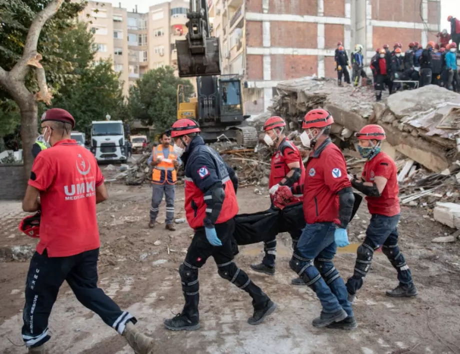 Десетки са ранени след силното земетресение в Турция, трусът е усетен и в България (ВИДЕО) 