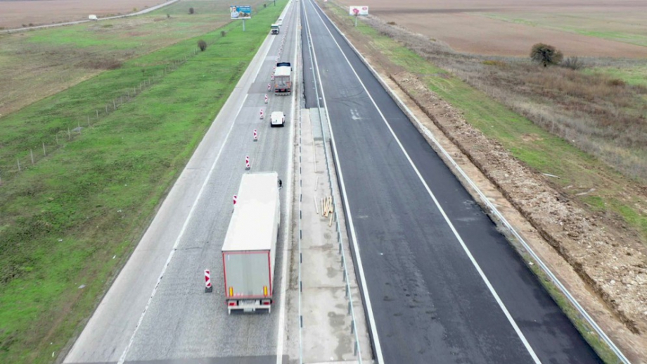 Ремонтът на магистрала Тракия между разклона за магистрала Марица и