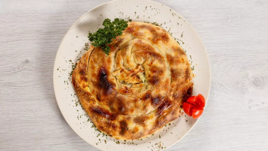 Гръцка баница със сирене