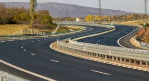 За 30 минути до Сърбия: ЕК отпуска 183 милиона евро зa магистрала "Eвpoпa" 
