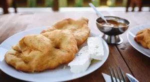 Ето това е ТАЙНАТА за приготвянето на вкусни мекици!