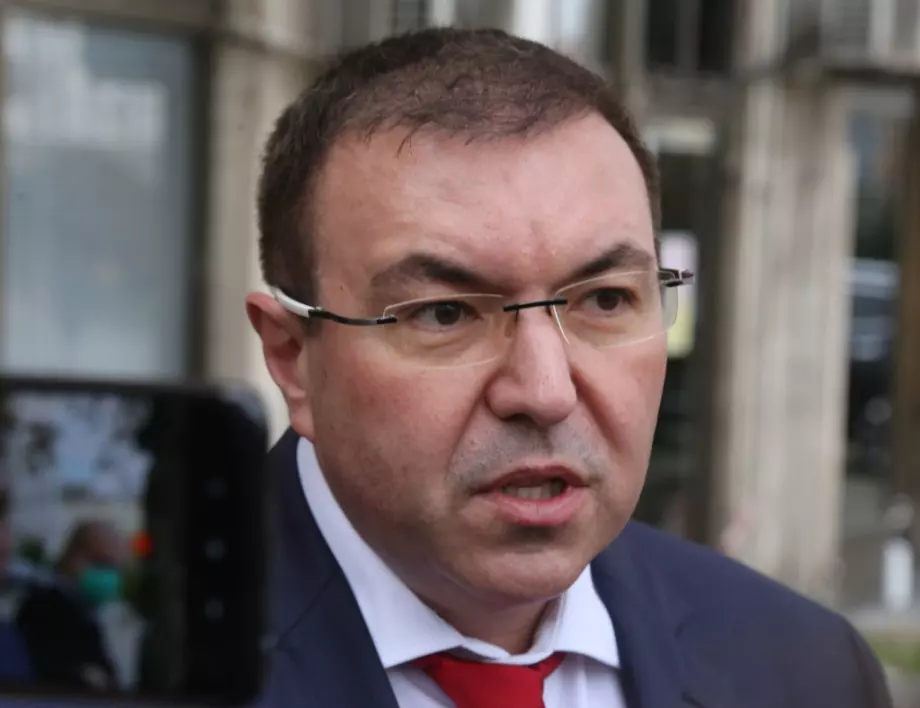 Костадин Ангелов обвини служебния здравен министър в 3 лъжи