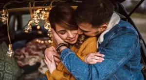 9 начина, по които старите души обичат различно