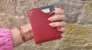 5 причини защо трябва да заложим на малък дамски портфейл?