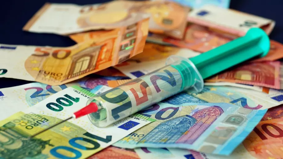 По-леките правила за дефицита и дълга остават още 2 години?