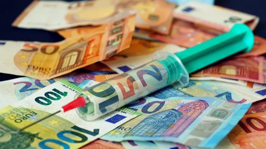 ЕК планира нов европейски дълг в подкрепа на Украйна