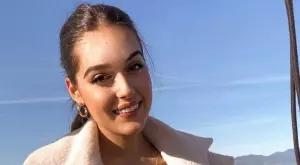 Дъщерята на Гала се "сбръчка" от коронавируса (СНИМКА)