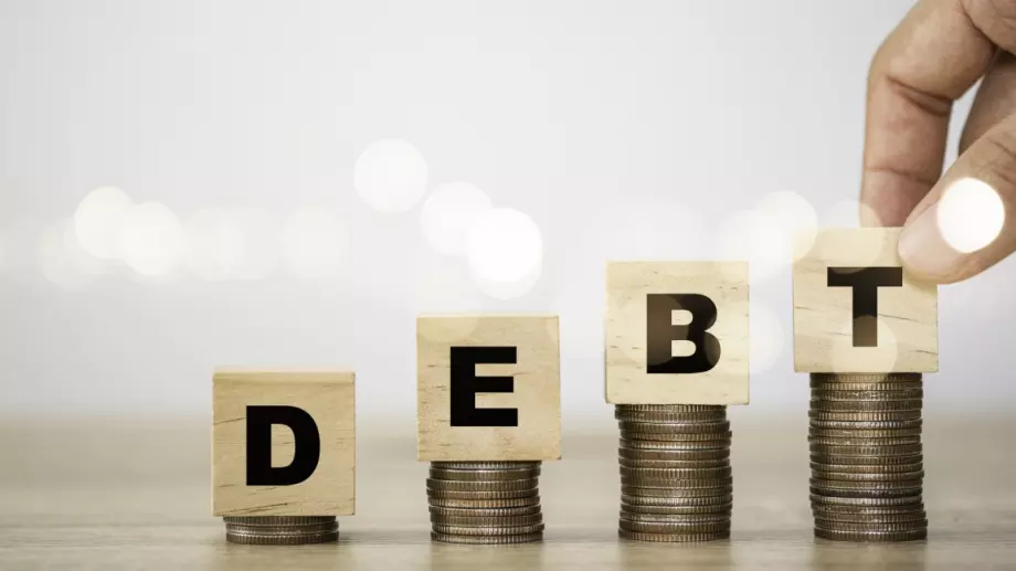 Държавата тегли още 500 млн. лева дълг