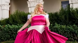 Плюс сайз модели като принцеси на Дисни (СНИМКИ)