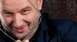 Шеф Манчев на зимна ваканция с децата и любимата (СНИМКИ)