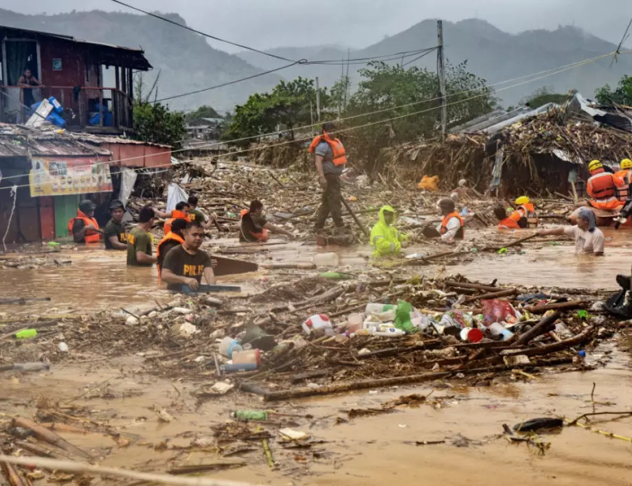 Стотици жертви на тайфуна „Рай” във Филипините (ВИДЕО)