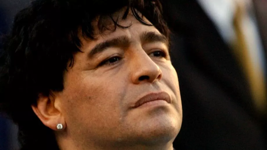 Марадона остави и 11 деца от 6 различни жени