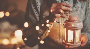 Аз вече сложих коледните светлинки, а ти?