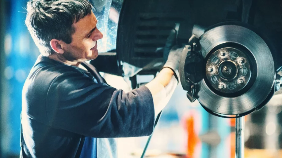 Кои са авточастите, които сменяме най-често?