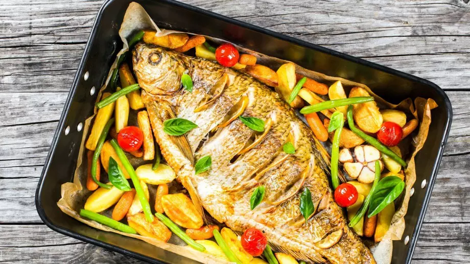 3 вкусни и лесни рецепти за шаран на фурна