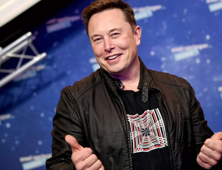 Посещение на Илон Мъск във Великобритания разпали слуховете за нов завод на Tesla