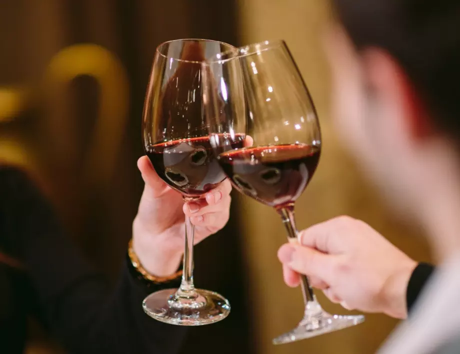Как да пием правилно вино за подмладяване на организма?