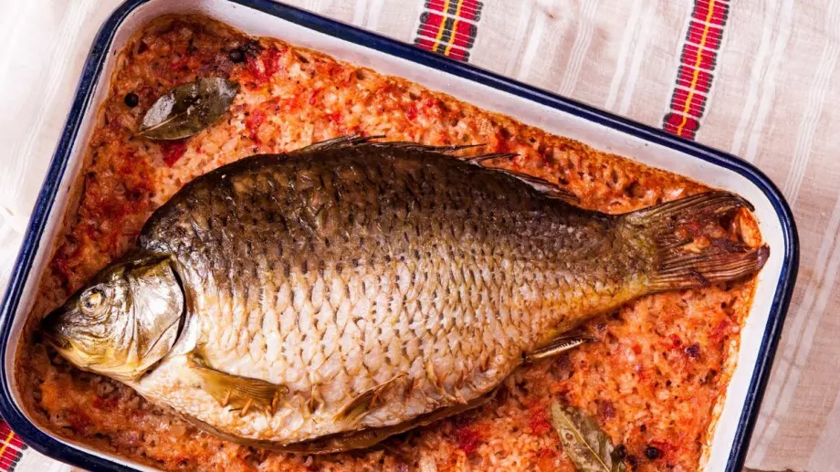 Най-вкусният шаран с доматен сос за Никулден   