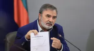  {{ otherArticle[0].article.title }} 