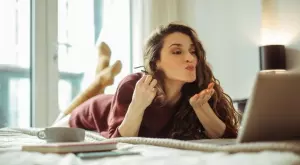 10 вдъхновяващи цитата за връзките от разстояние   