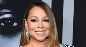 Марая Кери пусна нова коледна песен (ВИДЕО)