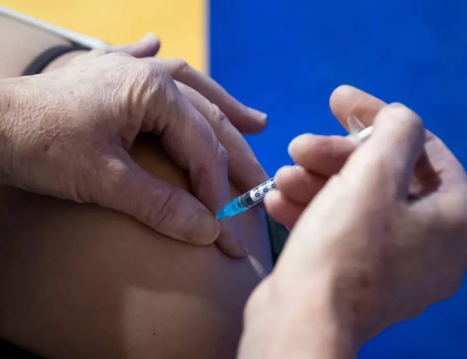 Вече е факт - първата държава в света, която може да принуди гражданите си да се ваксинират срещу коронавируса